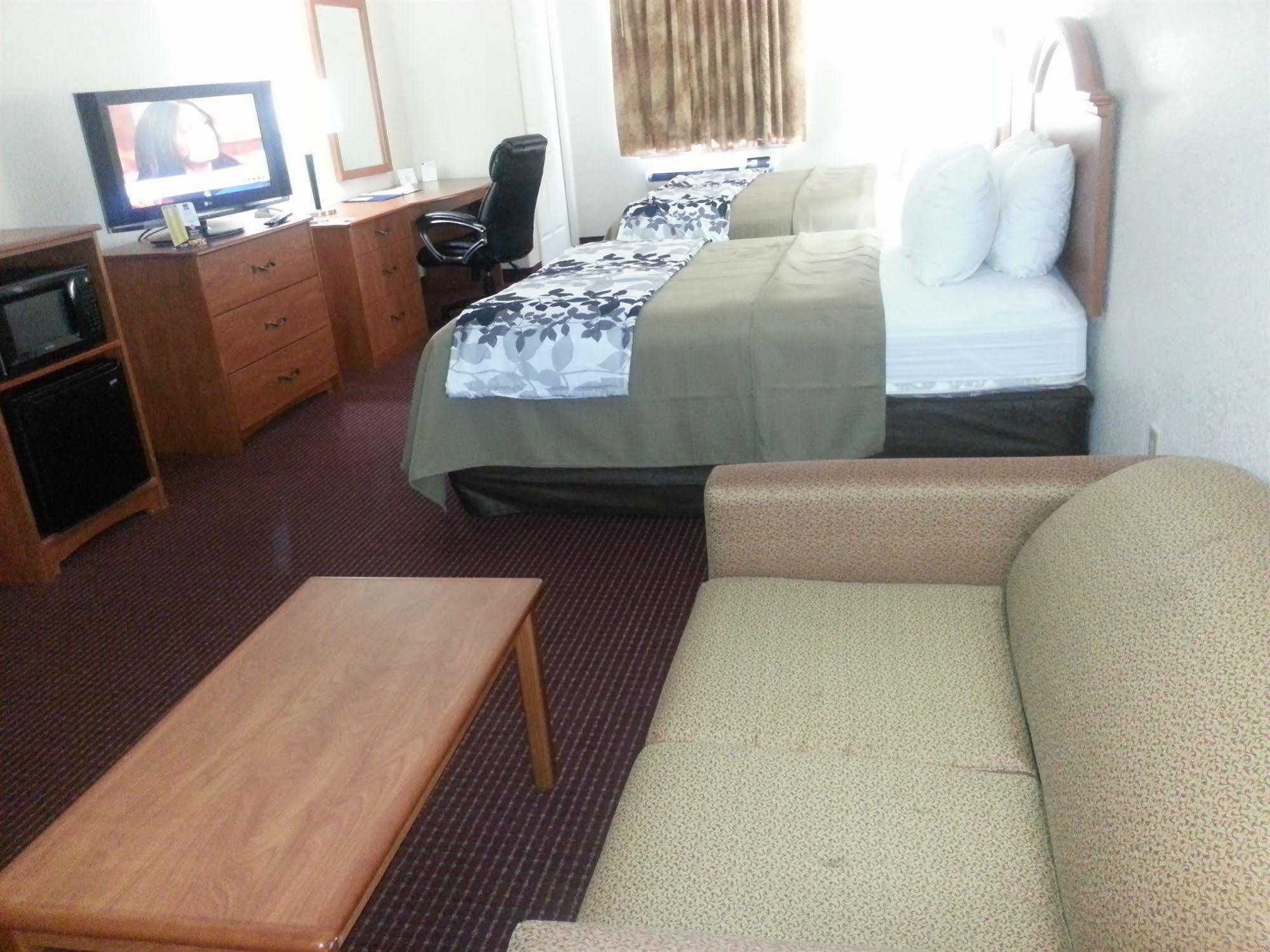 Sonesta Essential Beaumont Hotel Екстериор снимка